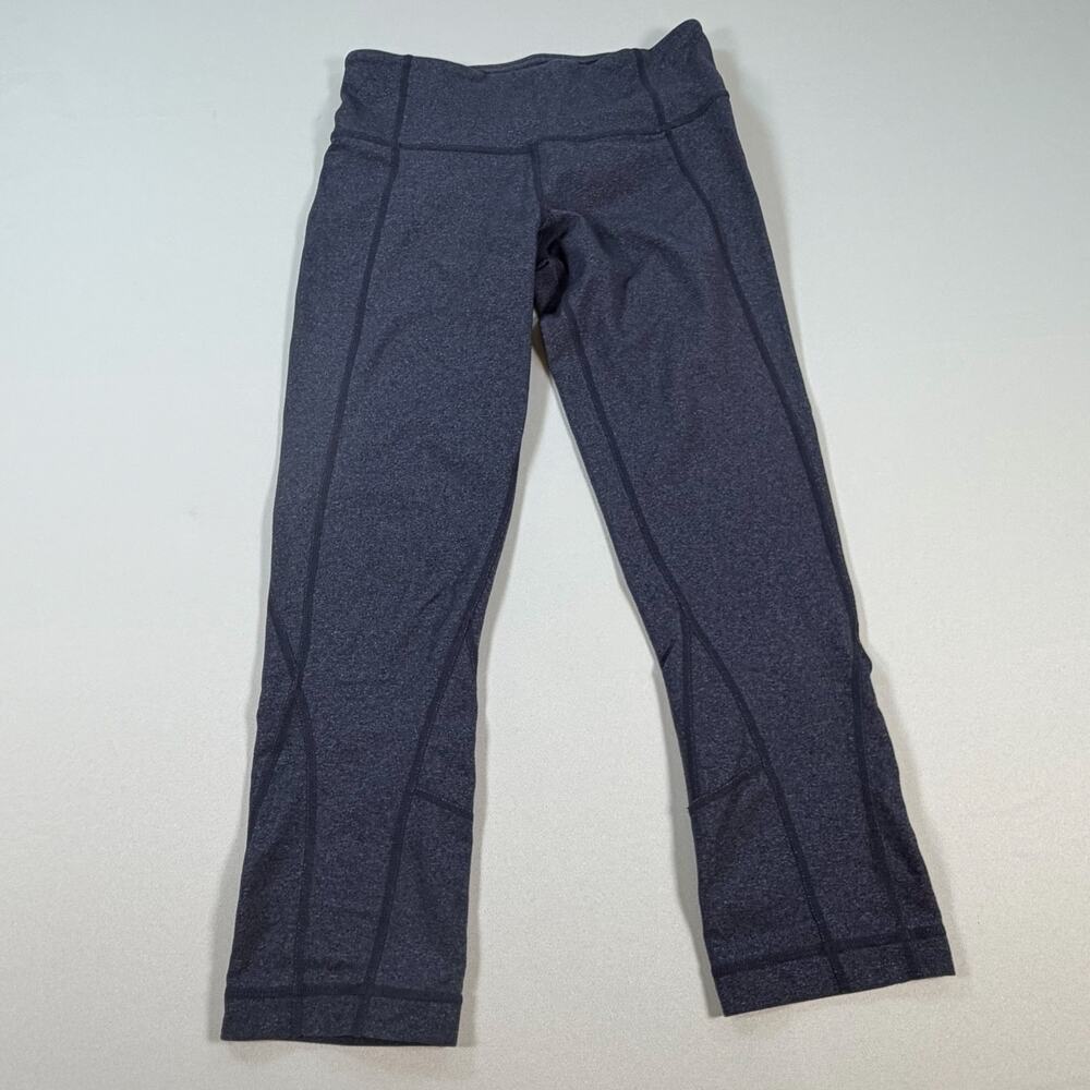 Lululemon Size 4 Heathered Black Leggings excellent condition
